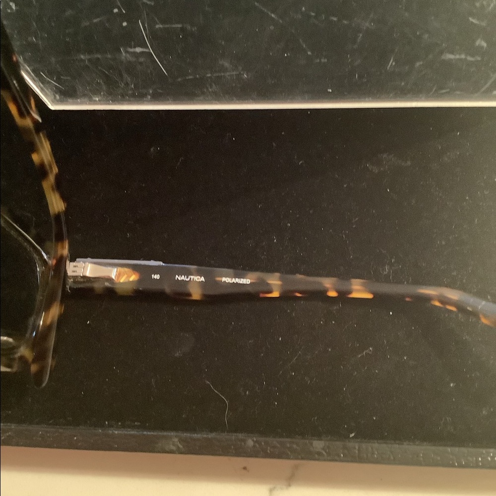 NWOT Men’s Nautica polarized sunglasses - Picture 5 of 6